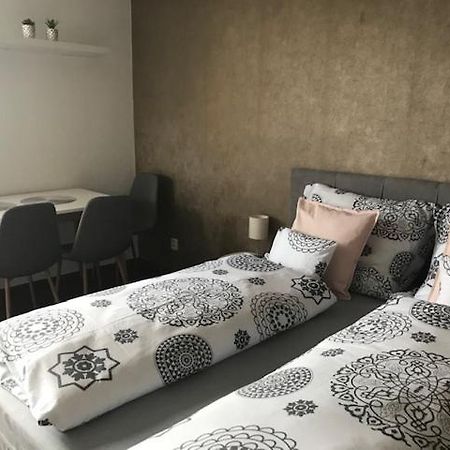 Apartman Innova Zlin Bagian luar foto