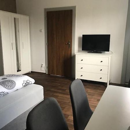 Apartman Innova Zlin Bagian luar foto